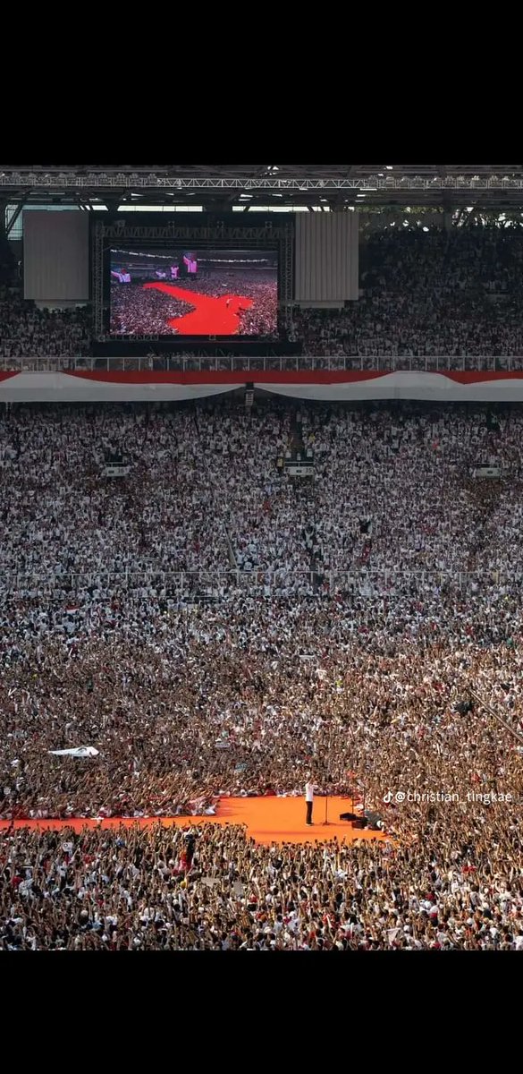 bentangnegeri's tweet image. Mimpinya mau melebihi ini 

🤭