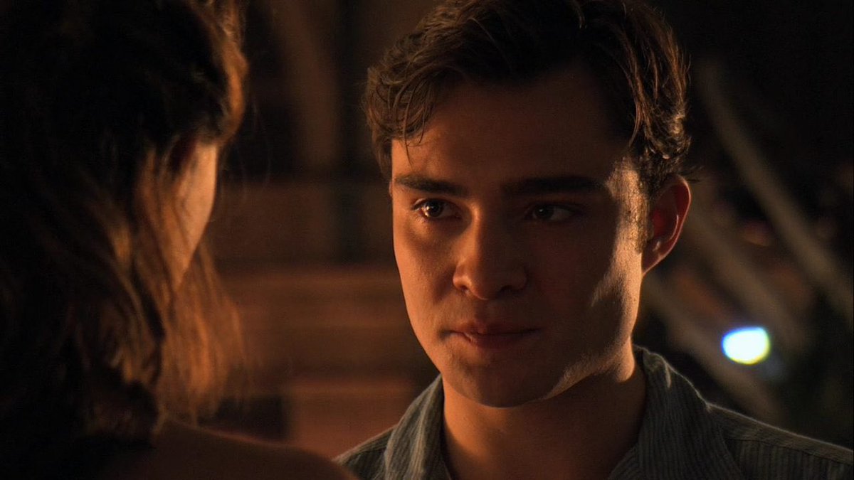 hqchair's tweet photo. chuck and blair in season four <3 https://t.co/hXWXotJwlD