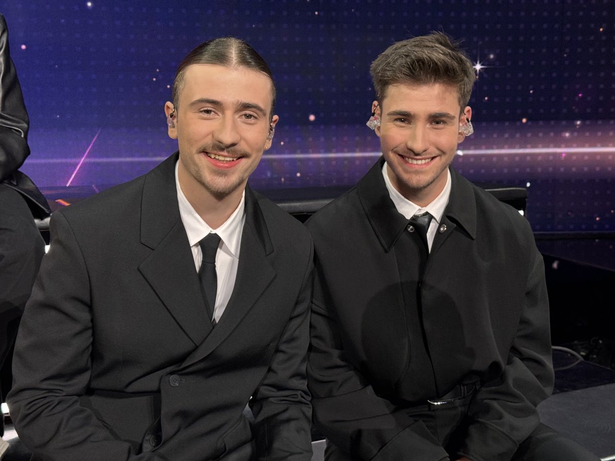 À tout de suite avec nos finaliste #Pierre et #julien ⁦<a href="/StarAcademyTF1/">Star Academy</a>⁩