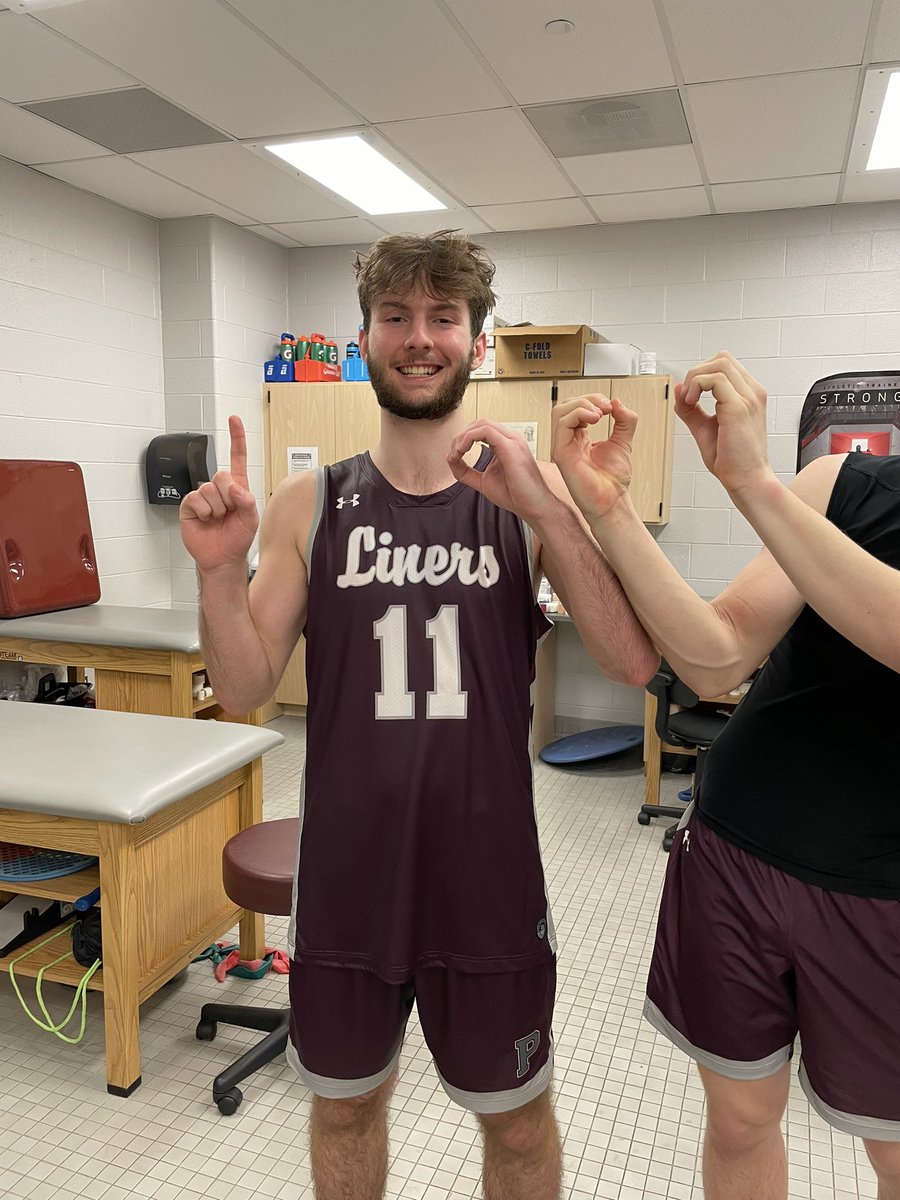 Stateliners_ATC's tweet photo. Another win for @PburgHoops and 1000 career points for this one! #proudAT congrats Andrew #goliners https://t.co/RPXuGJMzIm