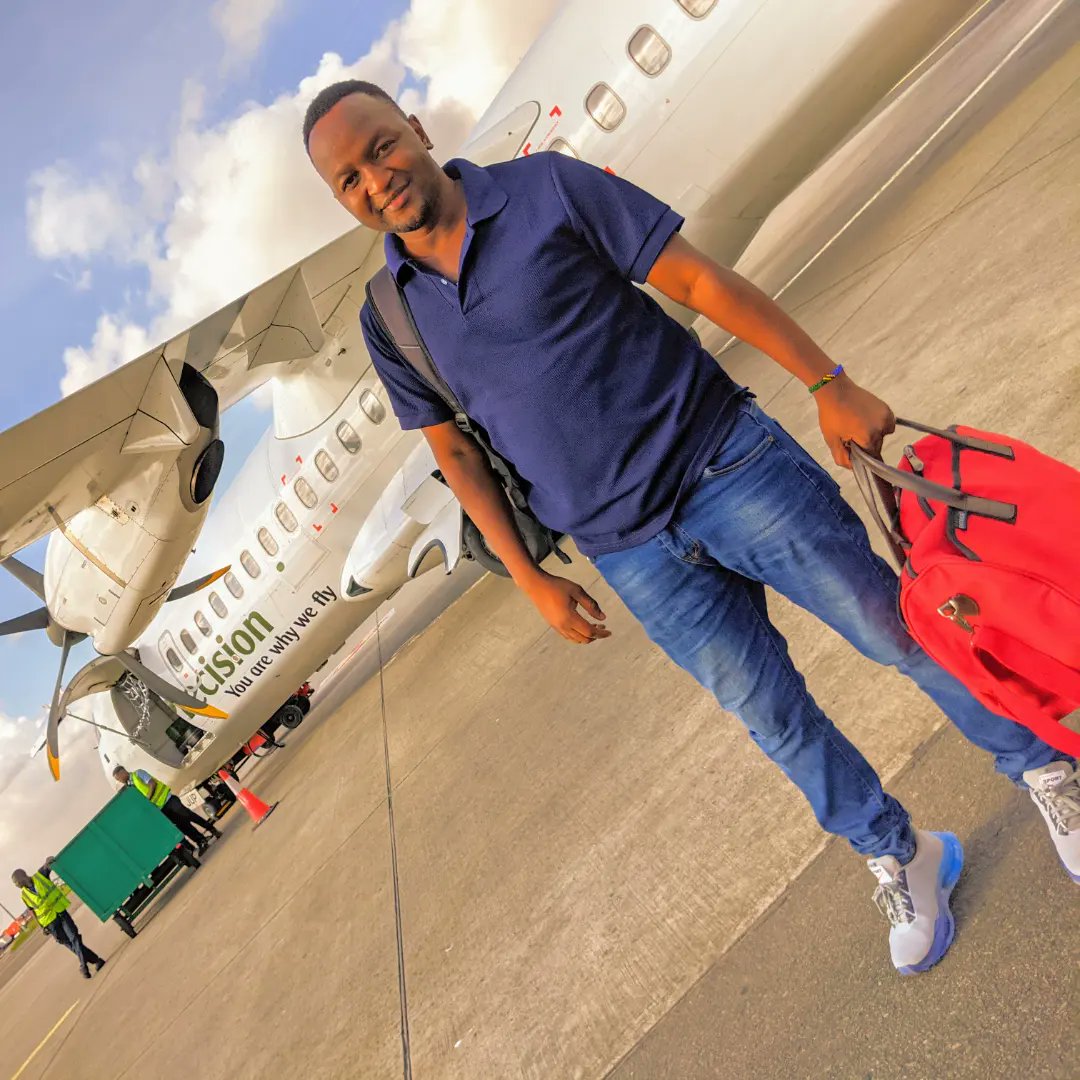 singidafgfc's tweet photo. Hakuna ndege zinaenda na muda kama za @PrecisionAirTz https://t.co/sRYEBej2mG
