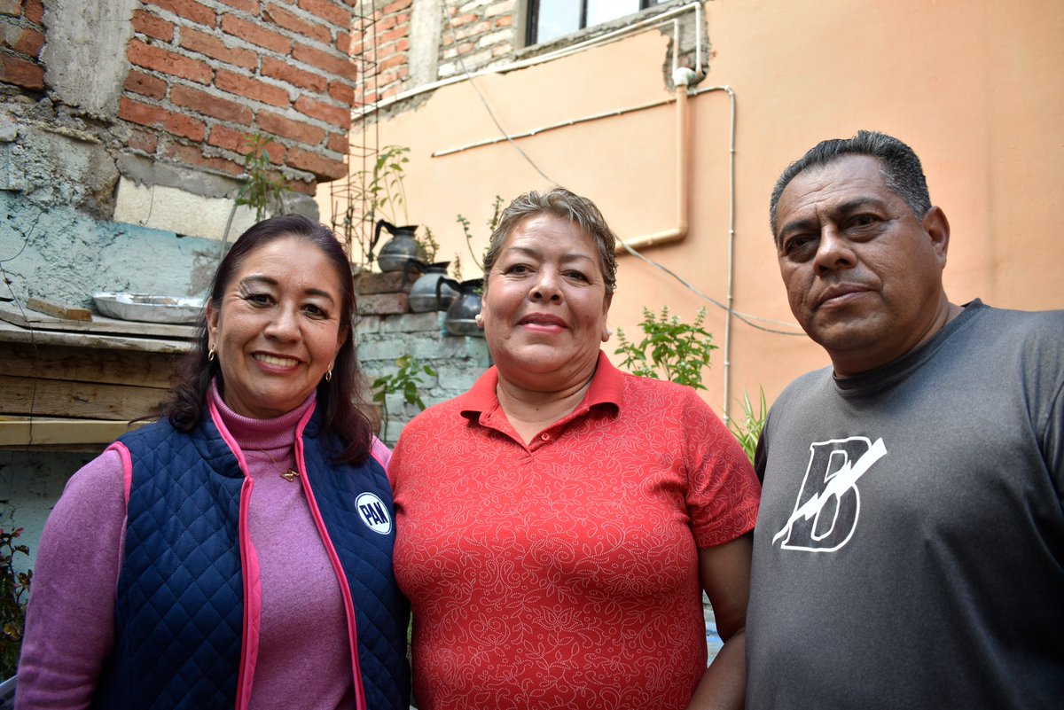 MarthaDelgadoZ's tweet photo. Tarde de agradables sonrisas.☺️
¡Gracias! 👏🏻
#GuanajuatoCapital
#PANGto
#SiLeSabe
#Azúlate
#Febrero https://t.co/2pS7AX8WMp
