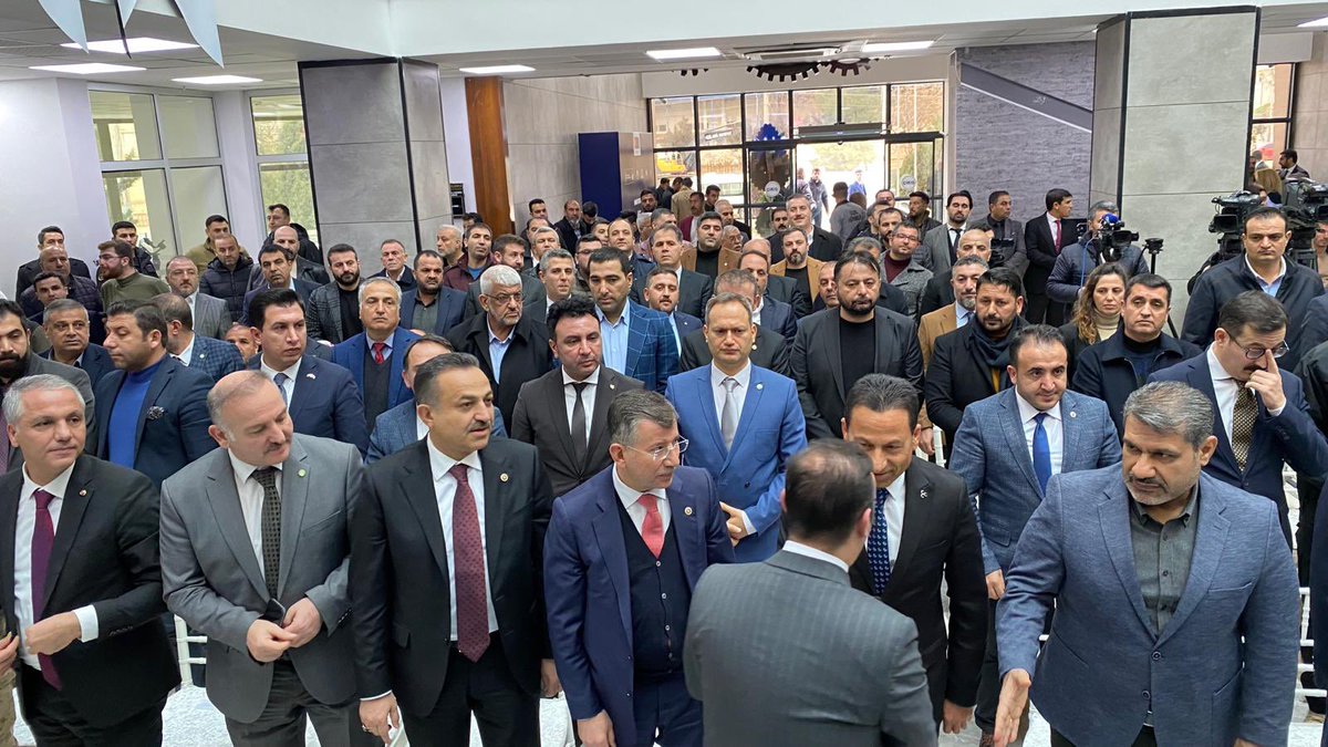 Sanliurfa_MHP's tweet photo. İl Başkan Yardımcımız Sn. @mesutreis77, Eyyübiye iİçe Başkanımız Sn. @HatipogluSuphi ve Karaköprü İlçe Başkanımız Sn. @drmehmetinat, Sanayi ve Teknoloji Bakanı Sn. Mehmet Fatih Kacır'ın da katıldığı Gıda Araştırma ve Analiz Merkezi açılışına katıldı. @MHP_Bilgi @E_SemihYalcin https://t.co/5YdVb7u4M6