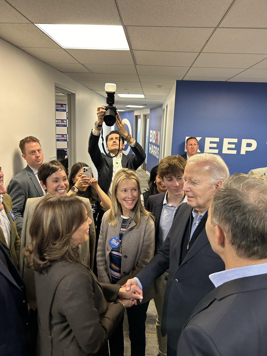 SergGonzales's tweet photo. A great day at #BidenHarris2024 HQ.

We’re inspired. We’re ready. And we’re going to win 💪🏽🇺🇸 https://t.co/pUcVNxjz30