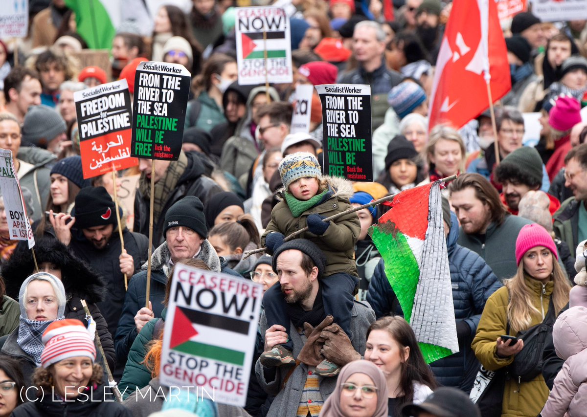 Thousands of demonstrators march from Edinburgh Castle down the Royal Mile to the Scottish Parliament during the National Scottish Protest for Gaza, organised by the Scottish Palestine Solidarity Campaign. #protest #Edinburgh #Scotland #freepalestine #palastine🇵🇸 #ceasefirenow