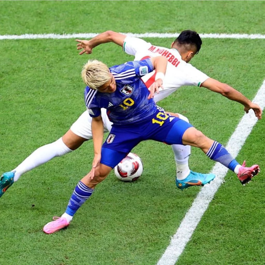 SiamakGhassemi's tweet image. ما برای عبور از این دریای بحران، بیش از همه به یک «ناسیونالیسم عقلانی» نیازمندیم، یعنی اینکه هشتاد و پنج میلیون ایران بویژه انها که در بالا نشسته‌اند، روزی باور کنند که «ایران» از همه چیز مهمتر است.

اگر امروز عربستان در مسیر متفاونی به پیش می‌رود، به این دلیل است که از «بن…