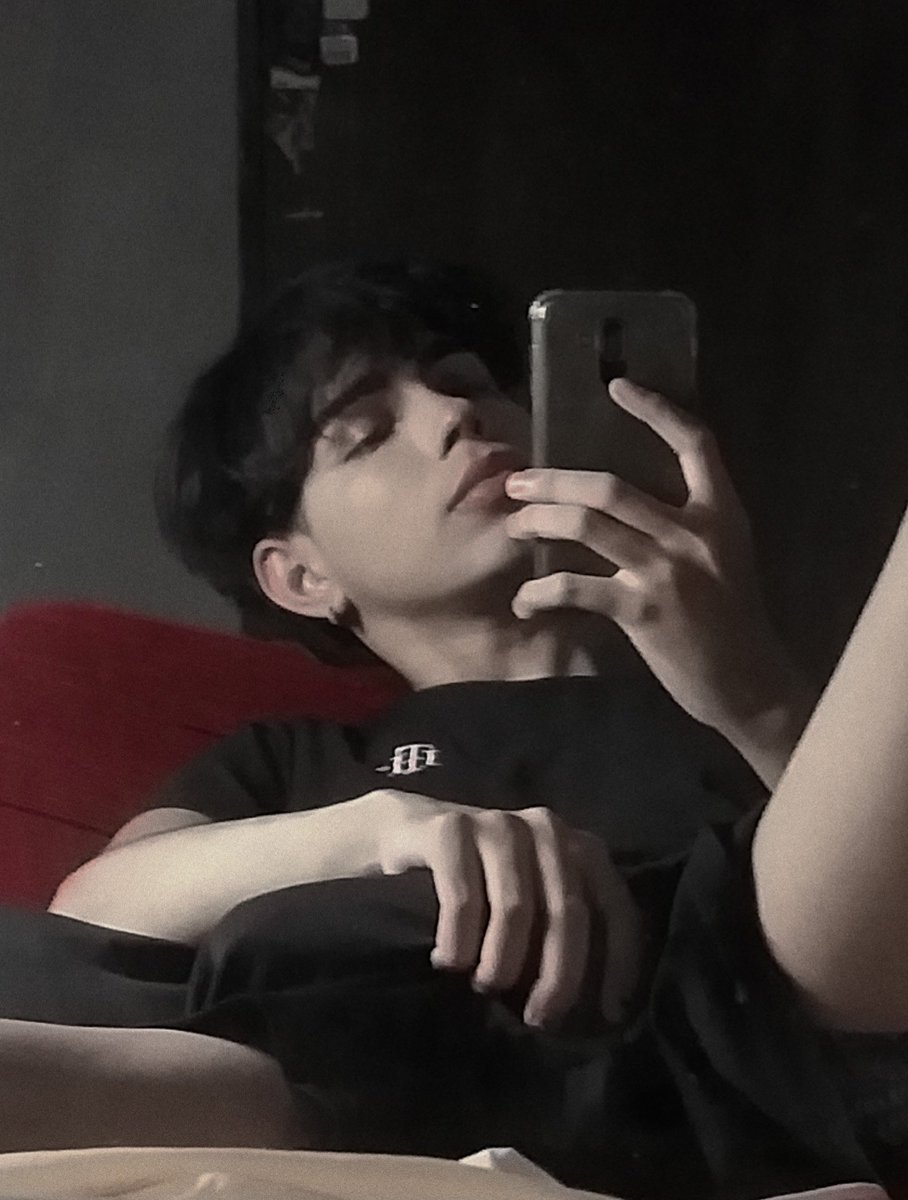 lindoepirokudo's tweet photo. Aguenta tudo? 🔥
RT? https://t.co/GsjYDraXeu