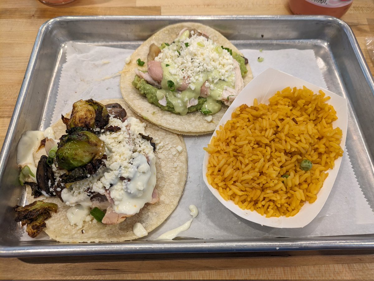 willitgetthere's tweet photo. Taco combo with handsome rice and a churro (as a treat) from @GuapoEats in Hartford...
...#WillItGetThere?
#travelfoodie #taco #churro #eatbirds #handsomaf https://t.co/RoxR7B6I1h