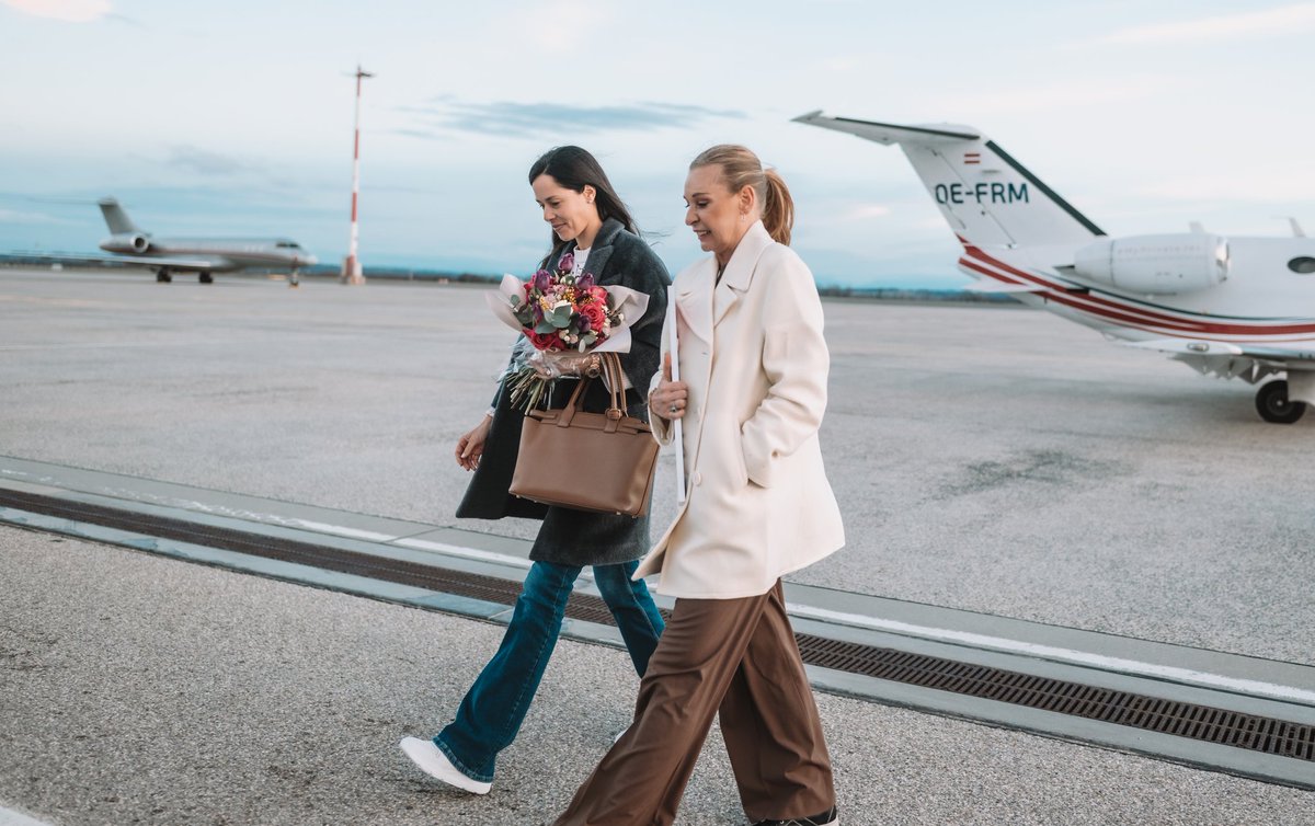 🛬 @anaivanovic has landed in Linz! #WTALinz