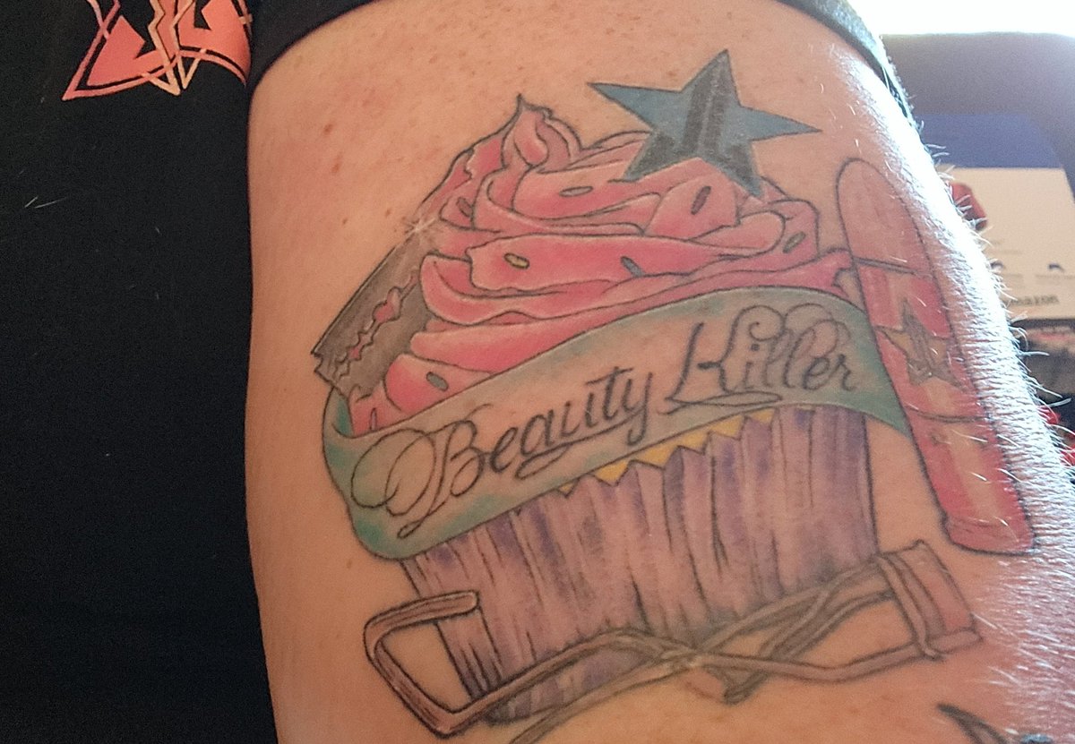 DirtyPrincessOR's tweet photo. @JeffreeStar #BeautyKiller inspired @JeffreeStar tattoo I got about a month ago. It's finally healed up. https://t.co/MjStsCjvGQ
