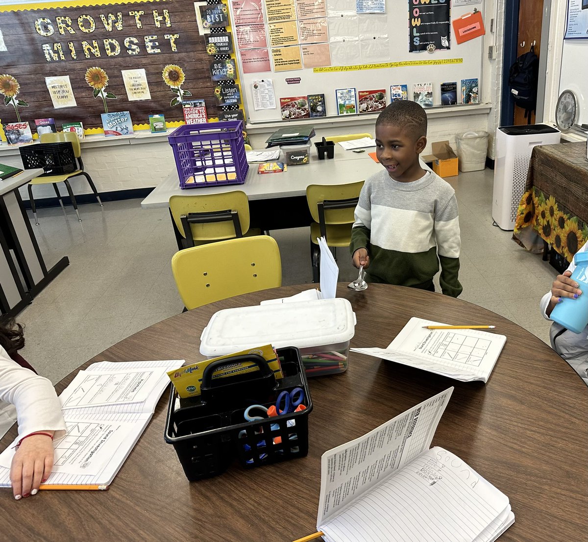 educatorshoats's tweet photo. First graders at PC experimented with sound yesterday! We went through the scientific method to determine which object would have the loudest sound 🤗! #GiftedLearning #GSCSScholars https://t.co/pINO8n3JEe