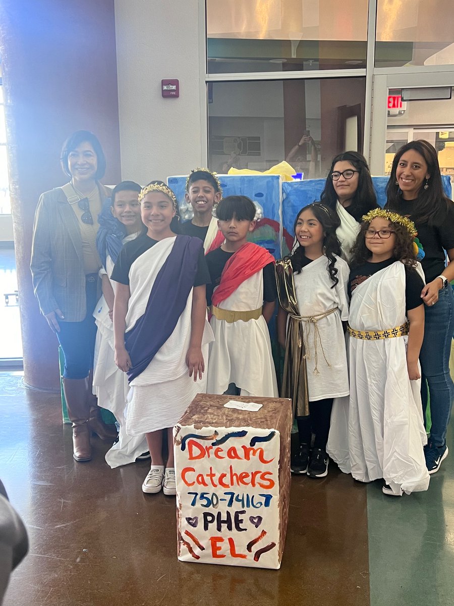 Amanda6Leigh's tweet photo. Dream Catchers 💜 
D.I competition today and the kids did wonderful!! Their hard work really paid off! 
#heroeshaveheart #DIteam #phe 

@PurpleHeart_ES https://t.co/280gCa1TRF