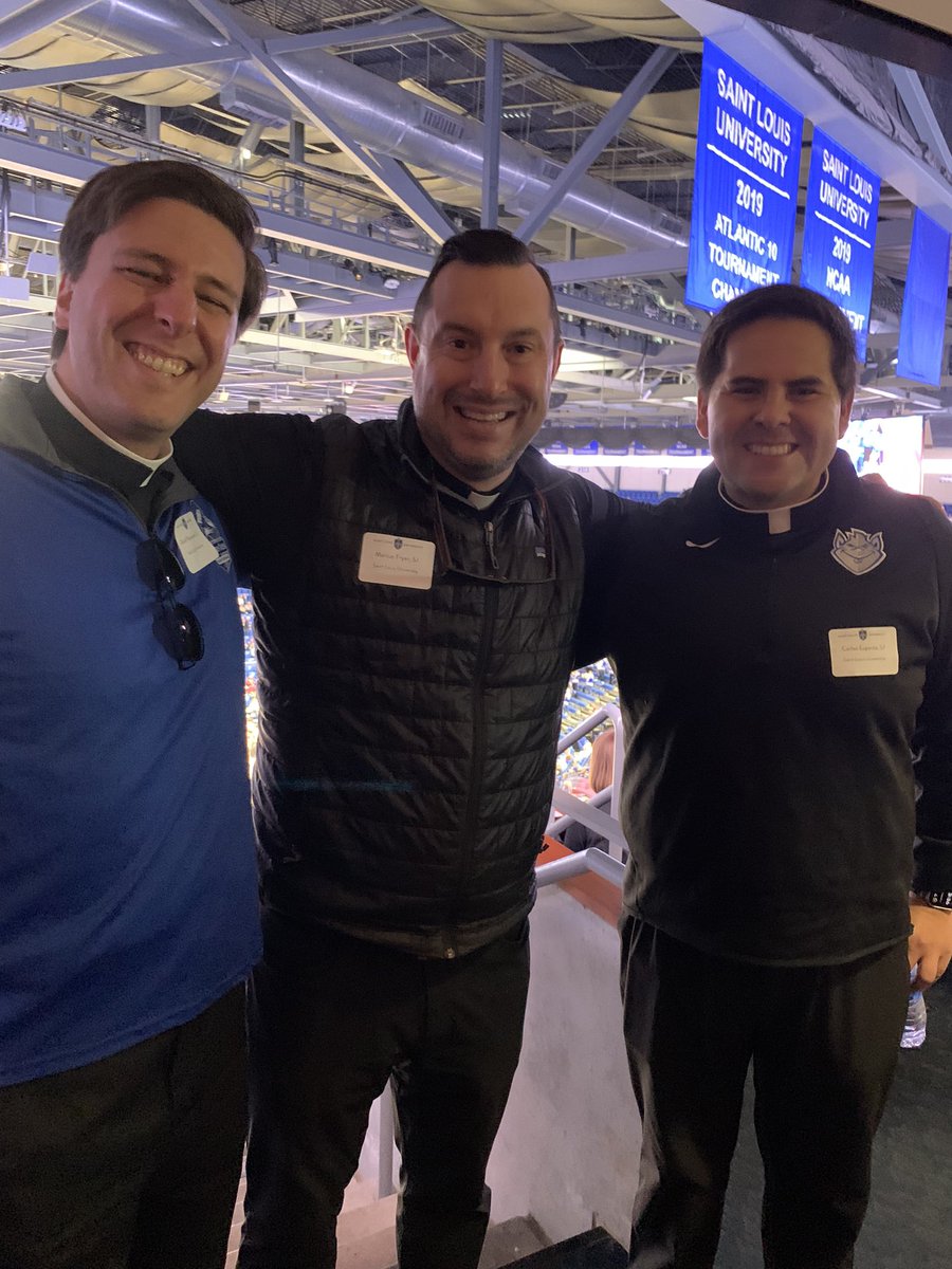 burnesmm's tweet photo. It’s all Jesuit basketball today at @SLU_Official @SaintLouisMBB @Jesuit_BBall 
Go Billikens! https://t.co/xsLvEDvYip