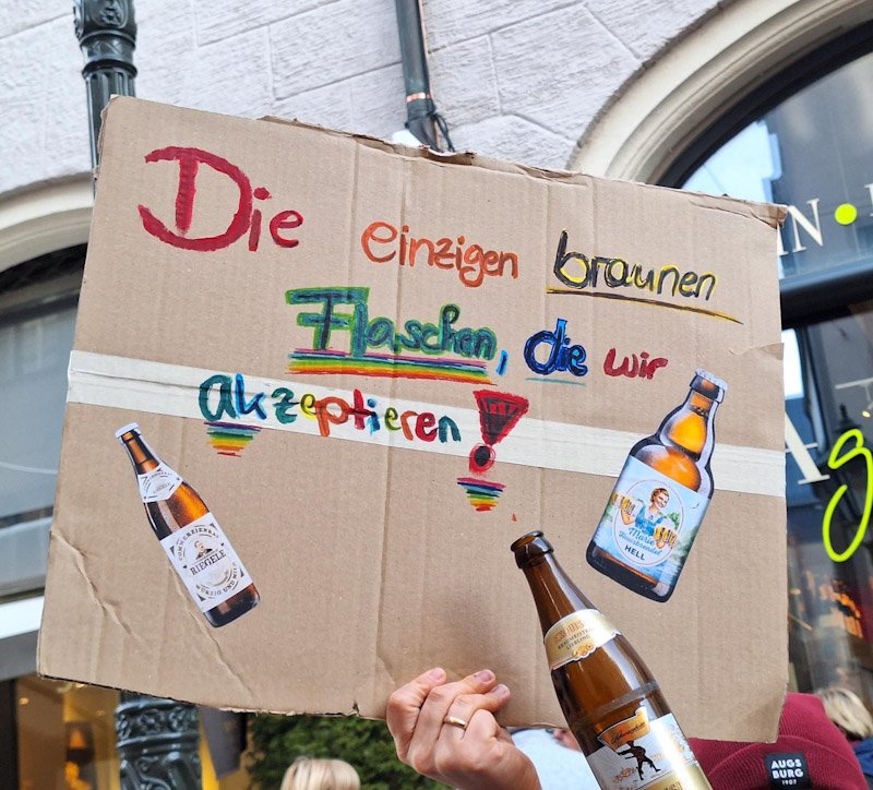 Cedo74532844's tweet photo. @GobiWueste #A0302 selten hier so viele auf der Straße gesehen 😊 ❤️💚🤍 ✊️ https://t.co/Yclu8vDLTt