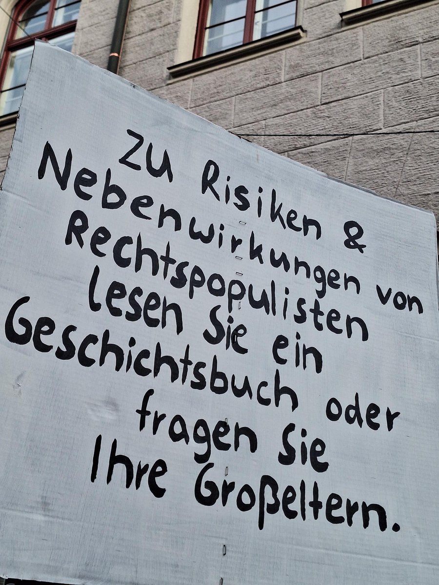 Cedo74532844's tweet photo. #A0302 selten hier so viele auf der Straße gesehen 😊 ❤️💚🤍 ✊️ https://t.co/PPTcA6WFG8