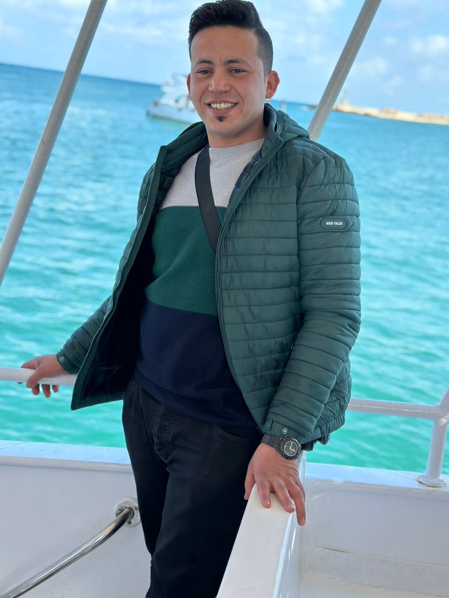 *إصنــــع لــ نفــسك ايــــام جميــلة ولا تنتظــــر جمــــال ايــامــــك مــن أحــــد 🖤🔥*