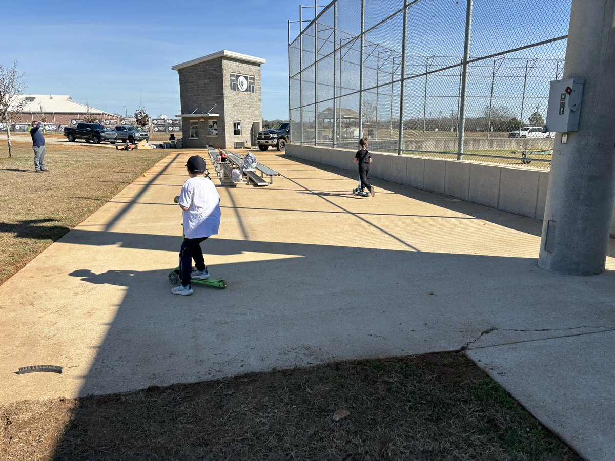 Thank you so much to our Golden Bear families for coming out for our parent work day! #Family