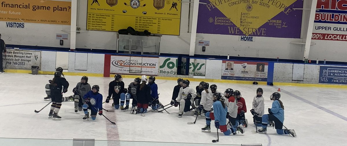 U13AARavens's tweet photo. When it’s #NHLAllStar weekend it’s only fitting to do a Skills Competition at our practice with the @U13AAFalcons
Congrats to our Hardest Shot, Shooting Accuracy and Passing Accuracy winners and runners up! #KeepingItFun https://t.co/vstOlPiPL9