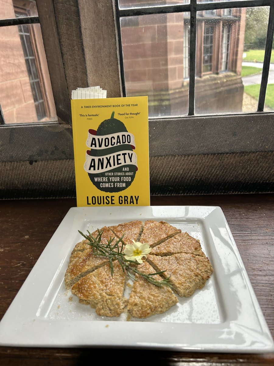 loubgray's tweet image. What an enjoyable day @gladlib #hearth discussing #historicalfiction @e_wasserberg #poetry @AEBinney &amp;amp; #water #frederickbricknell Who knew we would find so much to discuss about expressing the truth, cabbages &amp;amp; trash TV?