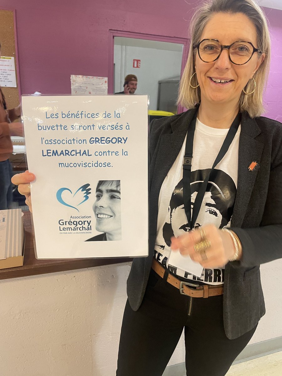 Thierry18473451's tweet photo. Bravo quelle magnifique belle initiative de la part de la ville de Pierre 👍❤️
#StarAcademyleLive #TeamPierre #Staracademy #StarAcademylive #PierreGagnant https://t.co/KoOmD2f7t3