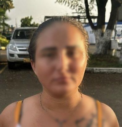 PoliciaEcZona4's tweet photo. LIBERAMOS A VÍCTIMA DE SECUESTRO

Tras labores investigativas en el sector de Corozo, Portoviejo,#Manabí.

📍Aprehendimos 2 ciudadanos, presuntos implicados por secuestro. 

#CompromisoInquebrantable https://t.co/vdAui8hPQF