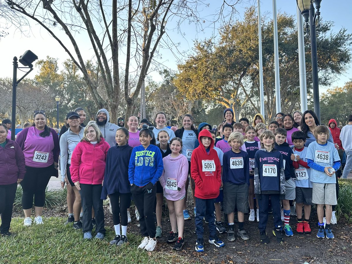 Widalis_Camacho's tweet photo. This morning marked McInnis Elementary's debut as a team at the United in Strength @MESTRONG1 5k!
Incredibly proud to have @McInnis_VCS represented in such a great cause!
#MESTRONG #TeamMcInnis❤️💙 https://t.co/qDsPEjEiDf