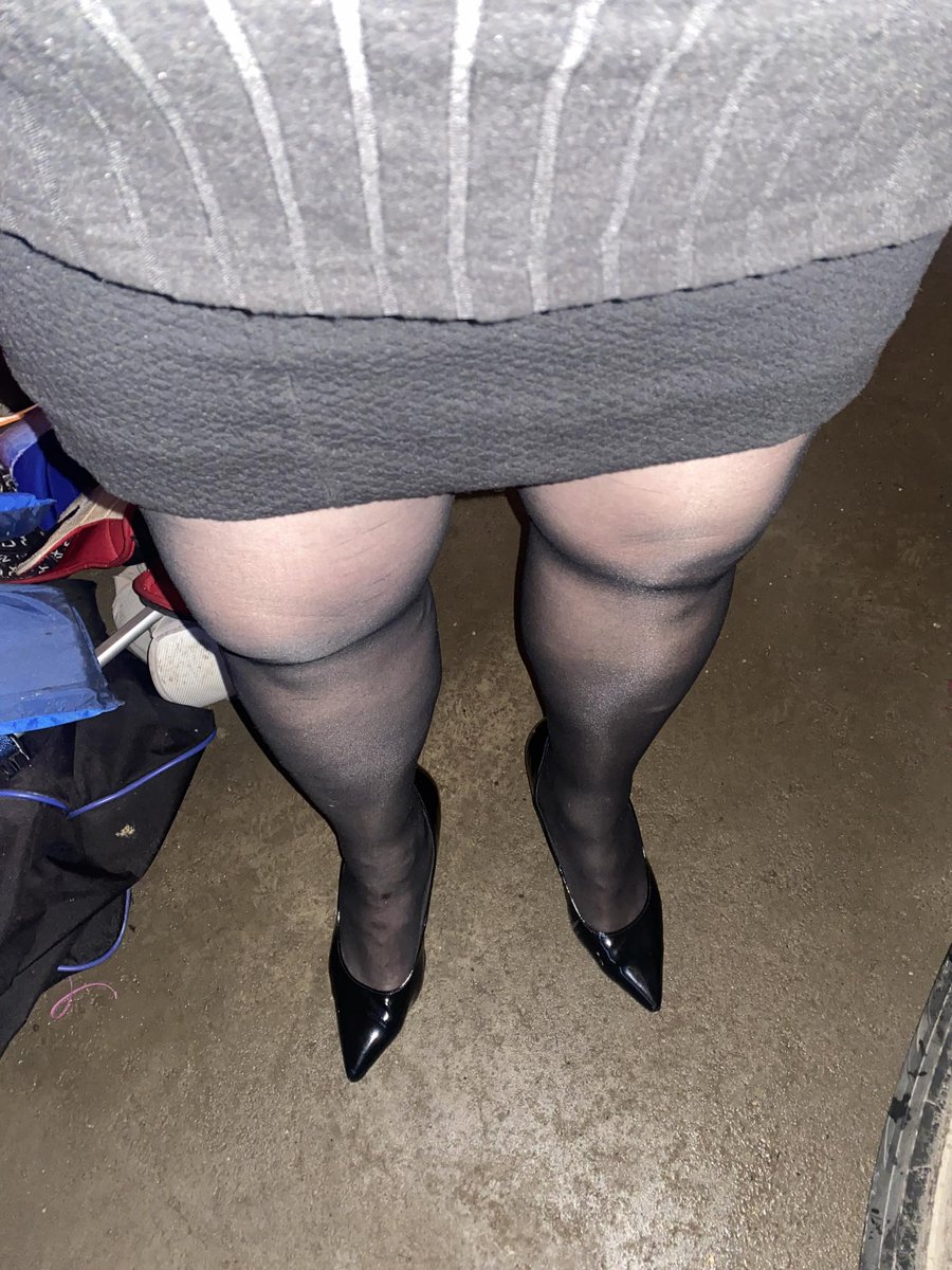 403_5356's tweet photo. Started out with a cute outfit and ended with his cum leaking out of me, happy Saturday https://t.co/GfpNUepckJ