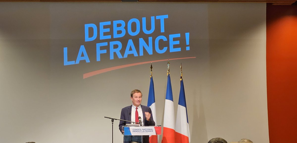 DlfAura's tweet photo. Discours de Nicolas @dupontaignan au #CN de @DLF_Officiel
📣 Il ne peut exister une souveraineté nationale et en même temps une souveraineté européenne.
#Électionseuropéennes #9juin #DeboutLaFrance #AvecNDA https://t.co/izFhqvD5Mf