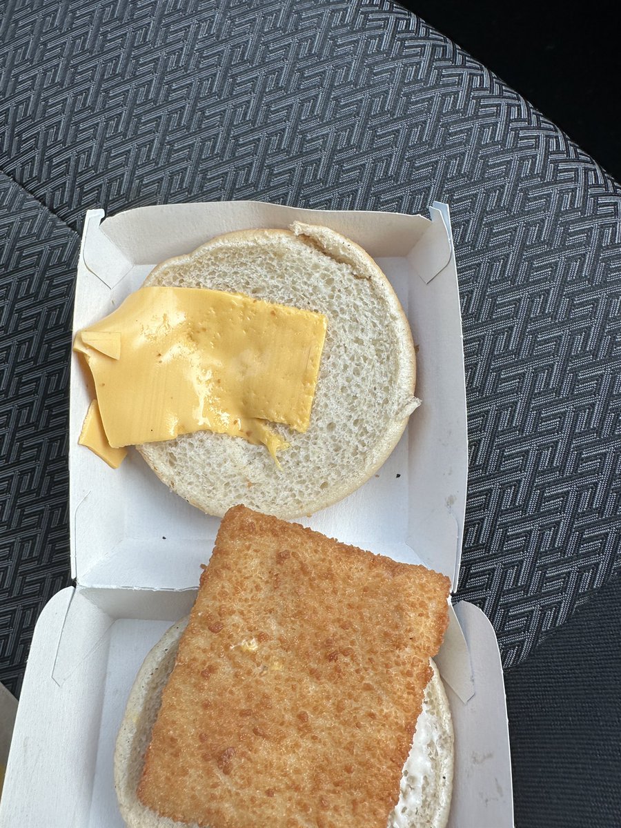 Bobbit1968's tweet photo. @McDonaldsUK I know that products are getting smaller and companies are putting less in packages, boxes and charging the same, for less some even charging more but half a slice of cheese WtF @McDonaldsUK loving it NOT https://t.co/LvsBJtnb3S
