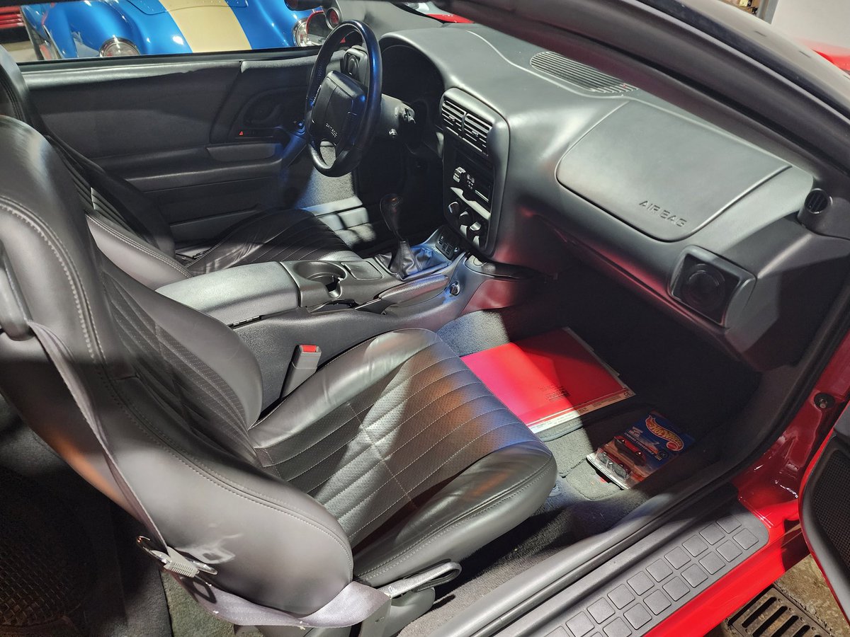 DenButerbaugh's tweet image. So I bought a toy. 1997 Z28-SLP-SS, 6-spd. One owner! 45,000 miles. Air Flow Research heads, @COMPCams camshaft. @bilsteinUS shocks. @HurstShifterUSA. Can&apos;t wait for summer! #fbody #ChevyPerformance #camaro