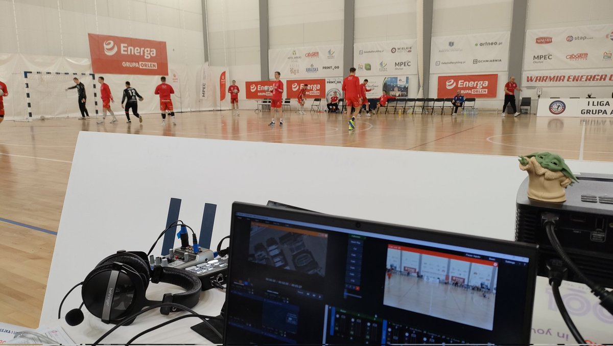 kpsportpl's tweet photo. Ekipa na posterunku w Hali Urania za chwilę zaczynamy transmisje z meczu Warmia Energa Olsztyn 🆚 https://t.co/dHrOxHr5Zd Gwardia Koszalin #handball #piłkaręczna #szczypiorniak #warmiaolsztyn #gwardiakoszalin #1ligamezczyzn #zprp #kpsport #kpsportontour https://t.co/zRbzzLADhn