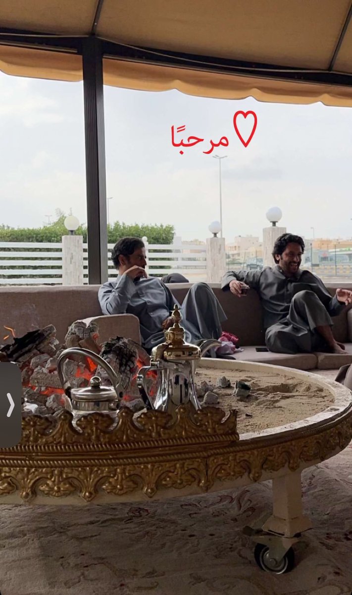 saeeg_83's tweet photo. طويلات الشوارب .. ما لفتلتها لزوم ألحين
بعد فتلت "الاوادم الاصطناعية" شواربها

#سعد_علوش https://t.co/FYd6Y1Uya1