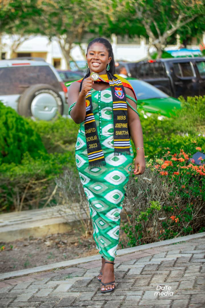 Chatte_Anderson's tweet photo. Fresh graduate in the building.
First Class Honors in BSc. Mathematics bagged @UCCGH_Official 🎉🎉🎉🎉🎉
 A proud @Camfed Association member.😊@fiankor_carlene https://t.co/Kd6WcKcedw