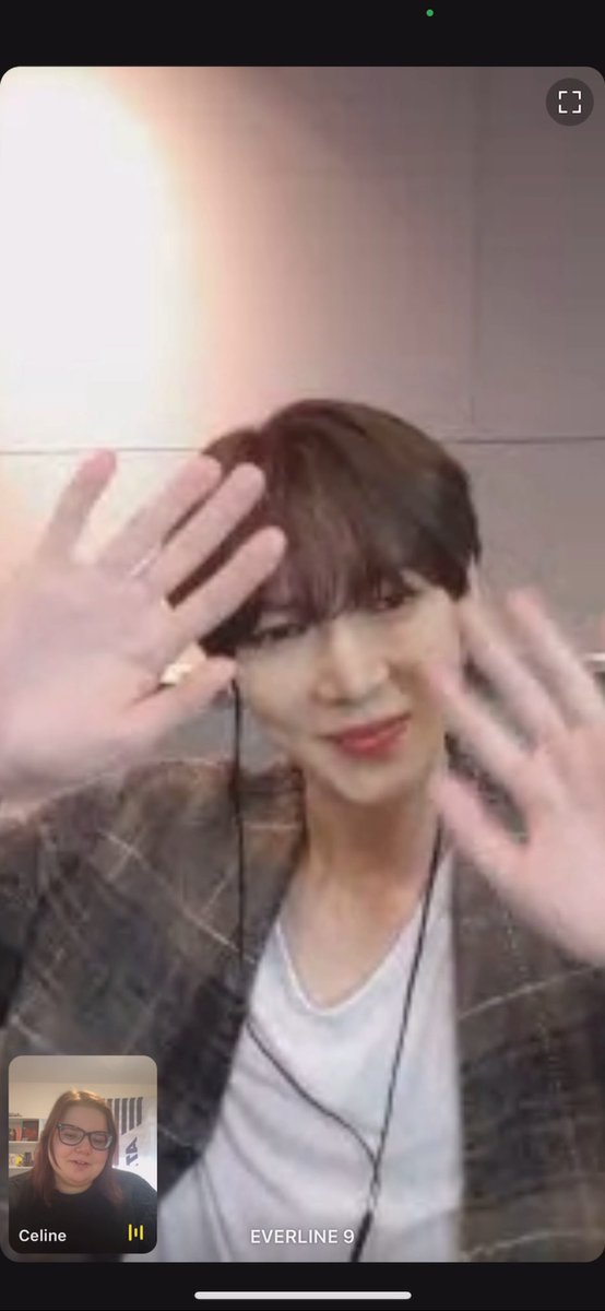 thirstynochu's tweet photo. Hopefully I get in the future a second chance to talk with him because I literally talked shit haha I couldn’t say what I wanted to say💀 and I was to nervous🤡
See you soon in Berlin🫂💞 https://t.co/hSJwNWEIPV