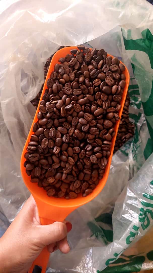 antoniojl78's tweet photo. Amigos ya estámos levantando pedidos para llevarles su #café. Recuerden que en varias zonas de la cdmx el envío es gratis. 1 kg $250 1/2 kg en $130 molido o en grano. Nos ayudan con un RT? @En_laDelValle @TlalpanVecinos @vecinosnapoles @LaRomaDF @NarvarteVecinos @TlalpanCoyoacan https://t.co/YEfK7F4n9o