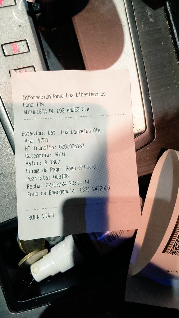 jfranmovi's tweet photo. @AlertaNoticiasV Para entrar a limache cobraron mientras cerrado estaban los otros acceso hacia #limache https://t.co/jv9eQyoxHR