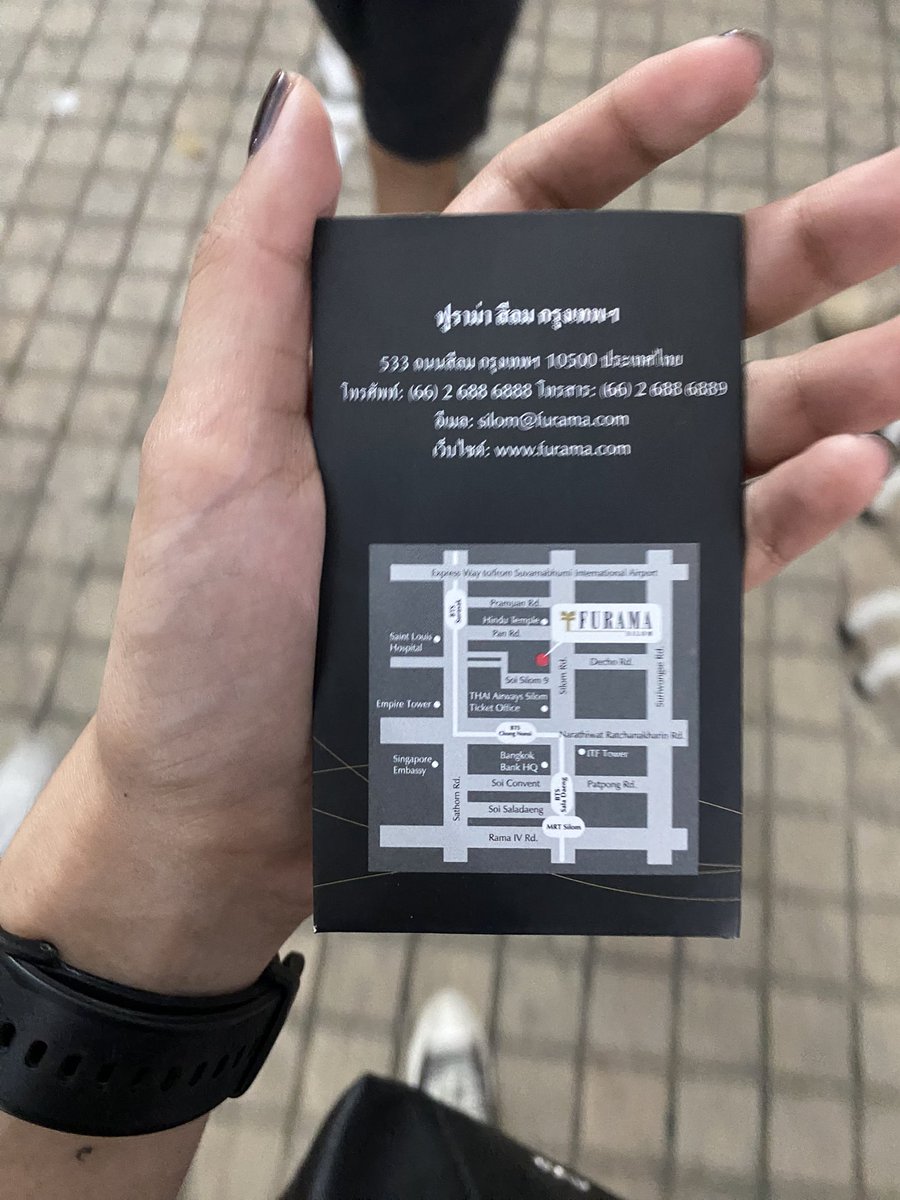 _amels_'s tweet photo. Helloooo! In case someone is looking, i found this hotel card in coldplay bangkok day 1. I alr gave it to the staff, so please come to lost &amp; found 😊😊  #coldplayinbkk #coldplayinthailand #ColdplayLiveinBangkok #coldplaybkk https://t.co/wMrebZkn5n