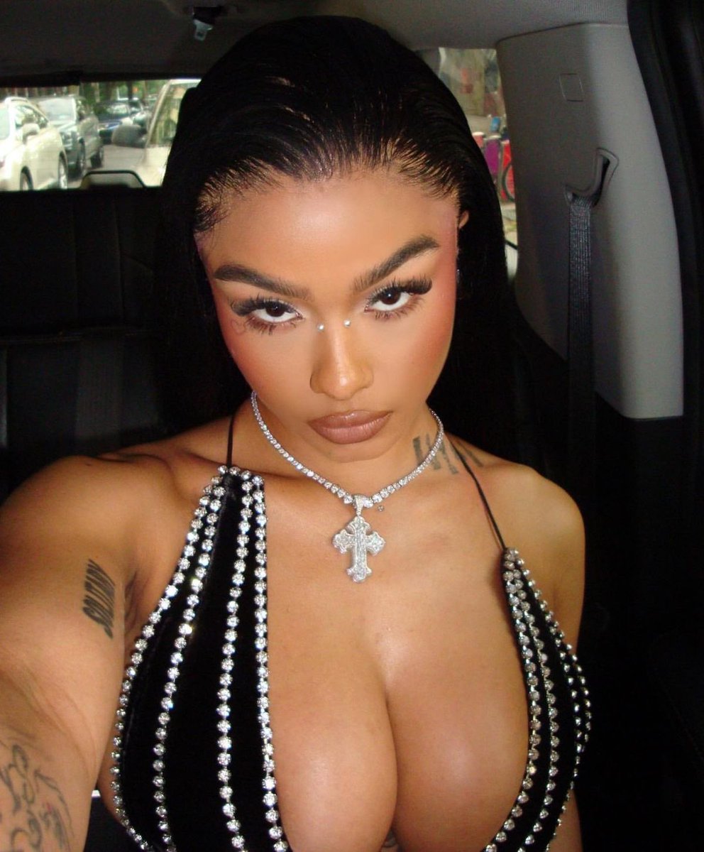 ✰ (@galactajeeniius) on Twitter photo 