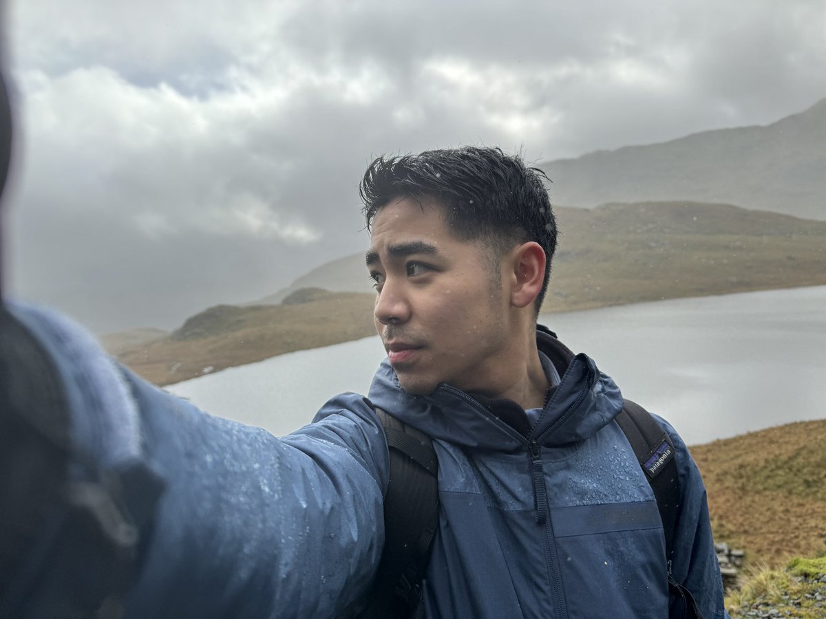 brettcarpio's tweet photo. HELLO SNOWDON https://t.co/6Xry7WnyBE
