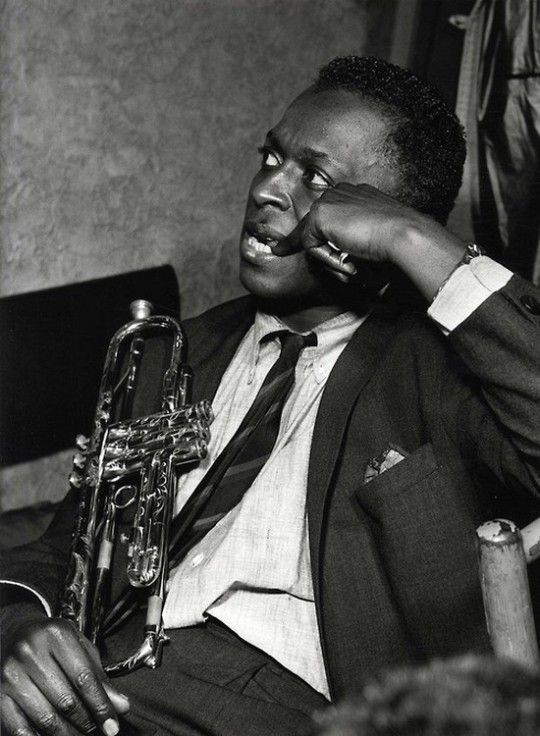 Miles Davis #jazzismyreligion #ilovejazz #jazzmusician #jazzmusicians #ilovejazzmusic #jazzisart #jazzphotography #jazzphoto #jazz #jazzmusic #milesdavis