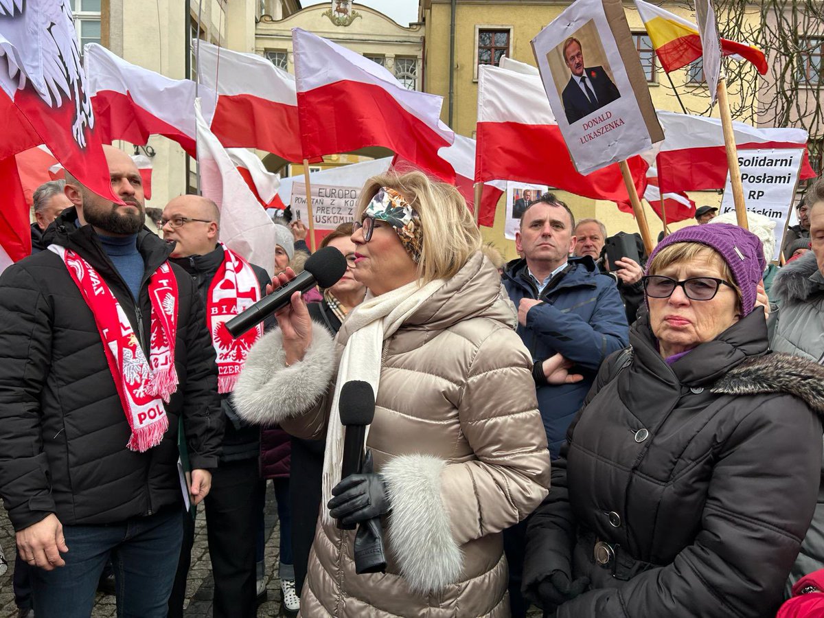 MarzenaMachalek's tweet image. #ProtestWolnychPolaków w Jeleniej Górze!
Dziękuję, Kochani za tak liczną obecność🙏🇵🇱@AnnaZalewskaMEP @PogodaSzymo