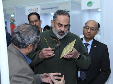 SAMEER_RnD's tweet image. @SAMEER_RnD at Digital India #futureLABS launch with Hon. Minister of State @Rajeev_GoI @GoI_MeitY