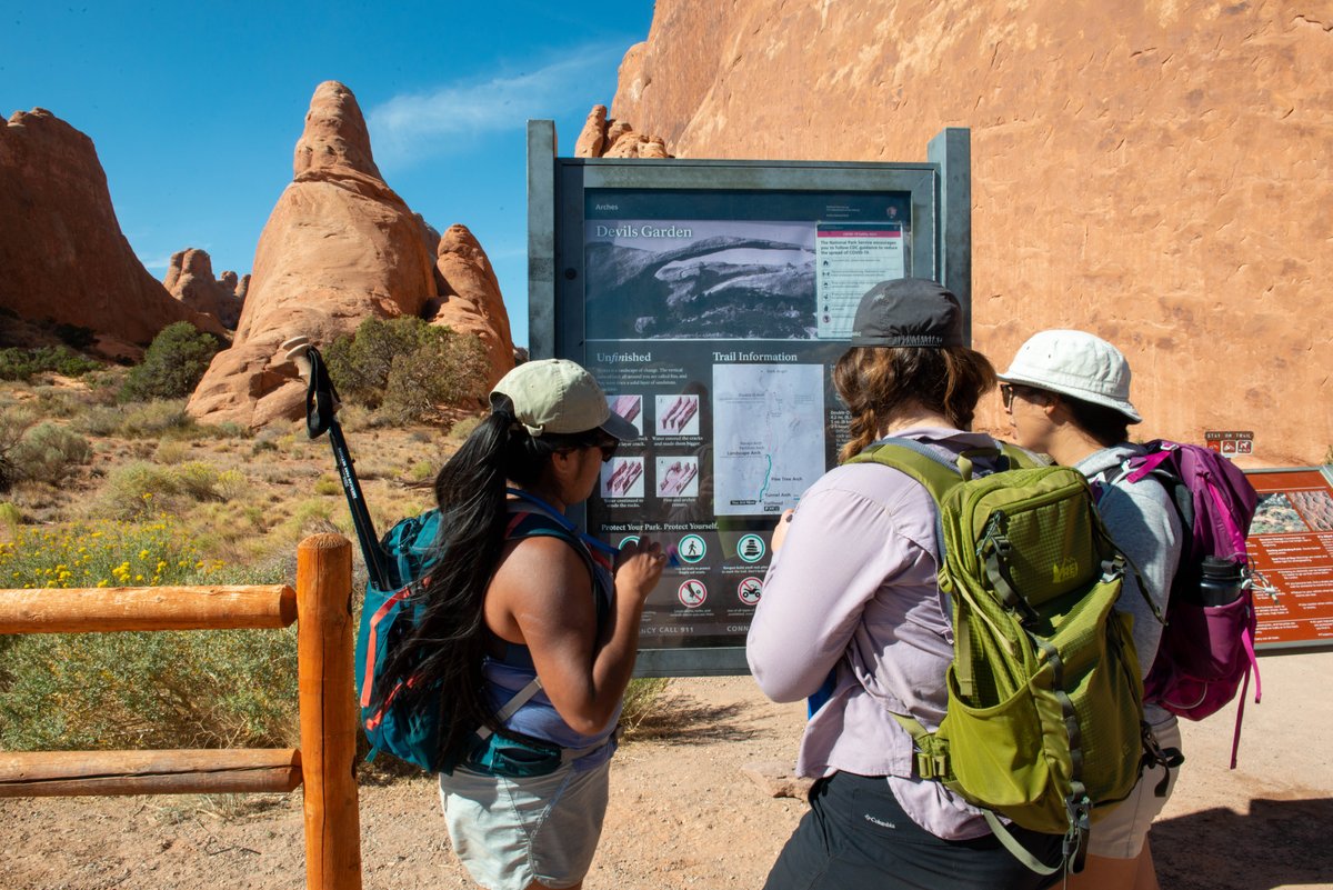 Planning to visit Arches in May 2024? #TimedEntryTickets for the month of May are available now! Head over to recreation.gov/timed-entry/10… to reserve your spot. Tickets will sell quickly, so make your Rec.gov account in advance.