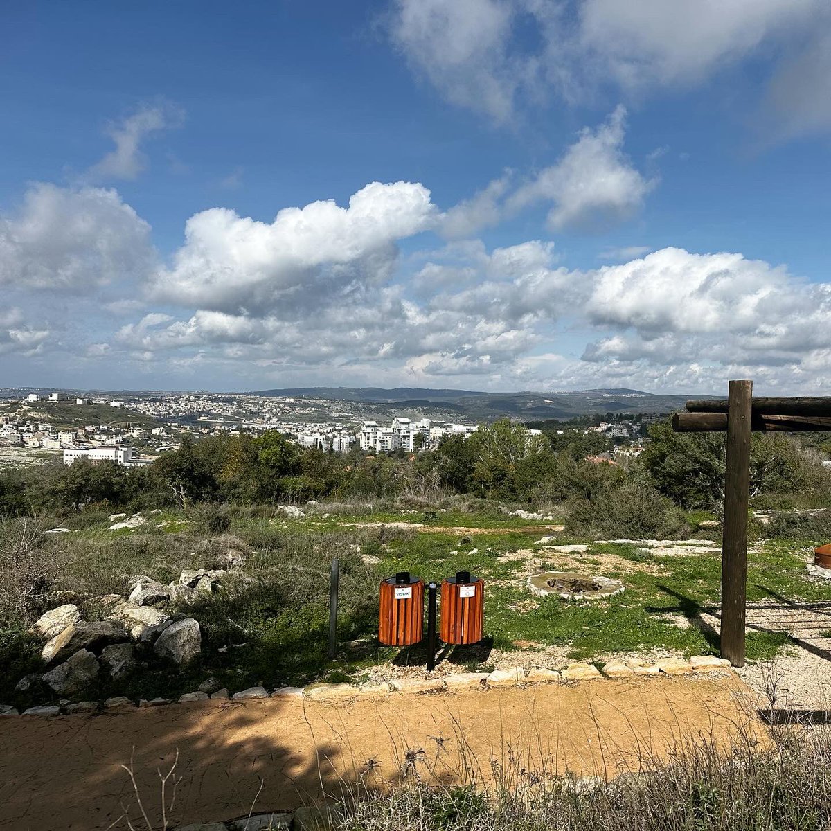 Eve_Barlow's tweet photo. Today I am on the Lebanon border in evacuated kibbutzim where 60,000 Israelis have been displaced since October 7. Nobody talks about that. While everyone is focused on the Gazan civilians, there is no conversation about the peacenik communities of the north and the constant impending threat of Hezbollah, which is a far greater military enemy to Israel, with similar terror tunnel infrastructure and - even worse than UNRWA - schools controlled entirely by Hezbollah.  I am standing here in Yuval’s backyard in Kibbutz Matzuva in a helmet and vest because Hezbollah has a full vantage view into the house. Yuval is just a citizen who has been displaced now for three months. He misses his friends. He misses having a beer on the porch. Earlier I went to a lookout from a local town and with binoculars could see into neighboring Lebanese towns including one named Marwahin with a UNIFIL base, and in front of this UN building is a portrait of Hasan Nasrallah, secretary general of Hezbollah. UN posts are positioned all along the border between Israel and Lebanon, as Hezbollah militants come to test the security fence. What are the UN doing there? They sit, watch and do nothing. In the meantime, every day here in the north is a ticking time bomb. We know Hezbollah have been preparing just as Hamas did. It’s just a matter of when. 🇮🇱