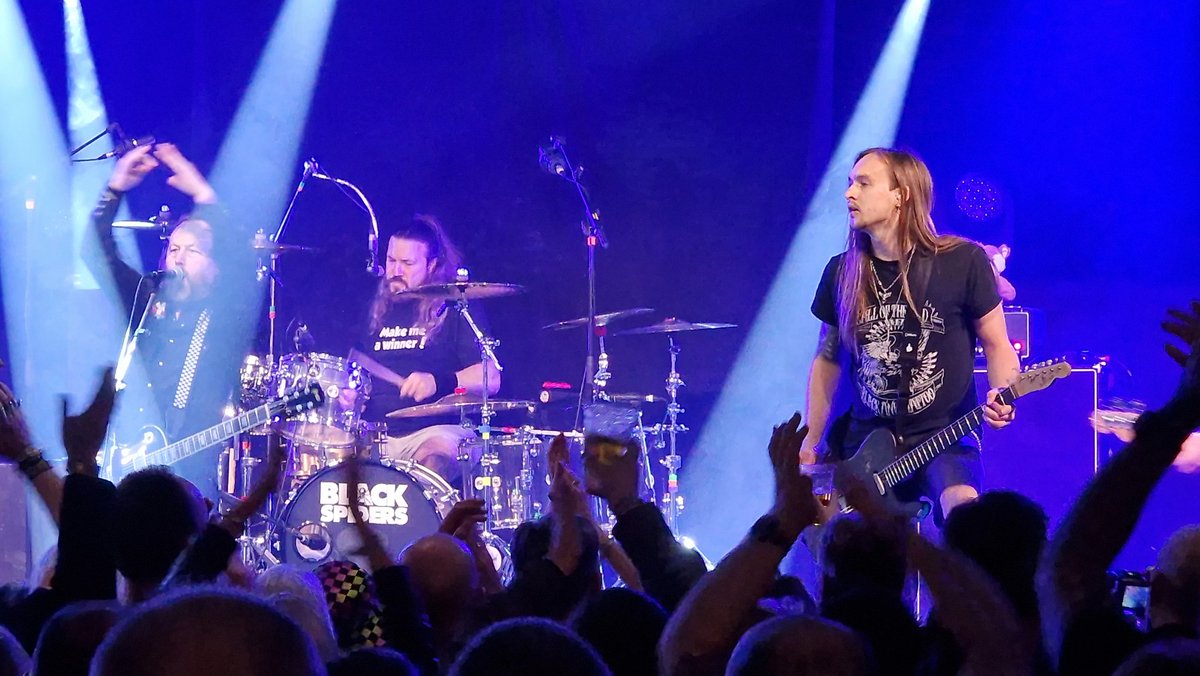 Andy Phillips tweet media