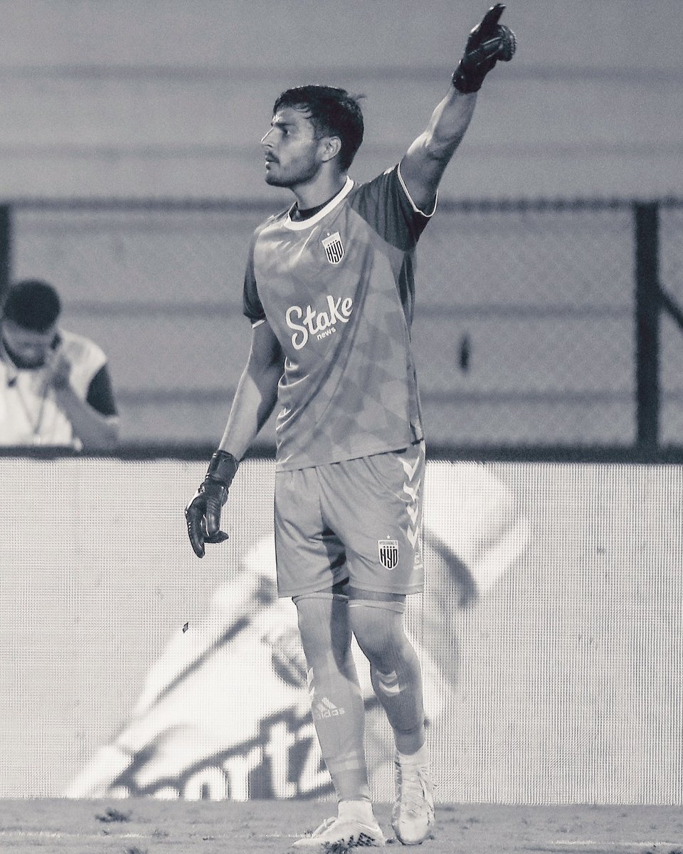 Gurmeetgk12's tweet photo. It’s not the destination, it’s the journey, and If you don’t get lost, there’s a chance you may never be found. Wherever you go, go with all your heart♥️
#indianfootball #indiansuperleague
#bepostive #believeinyourself #faith
#keepgoing #nevergiveup💪 #gsc01 https://t.co/h6mu4pCdin