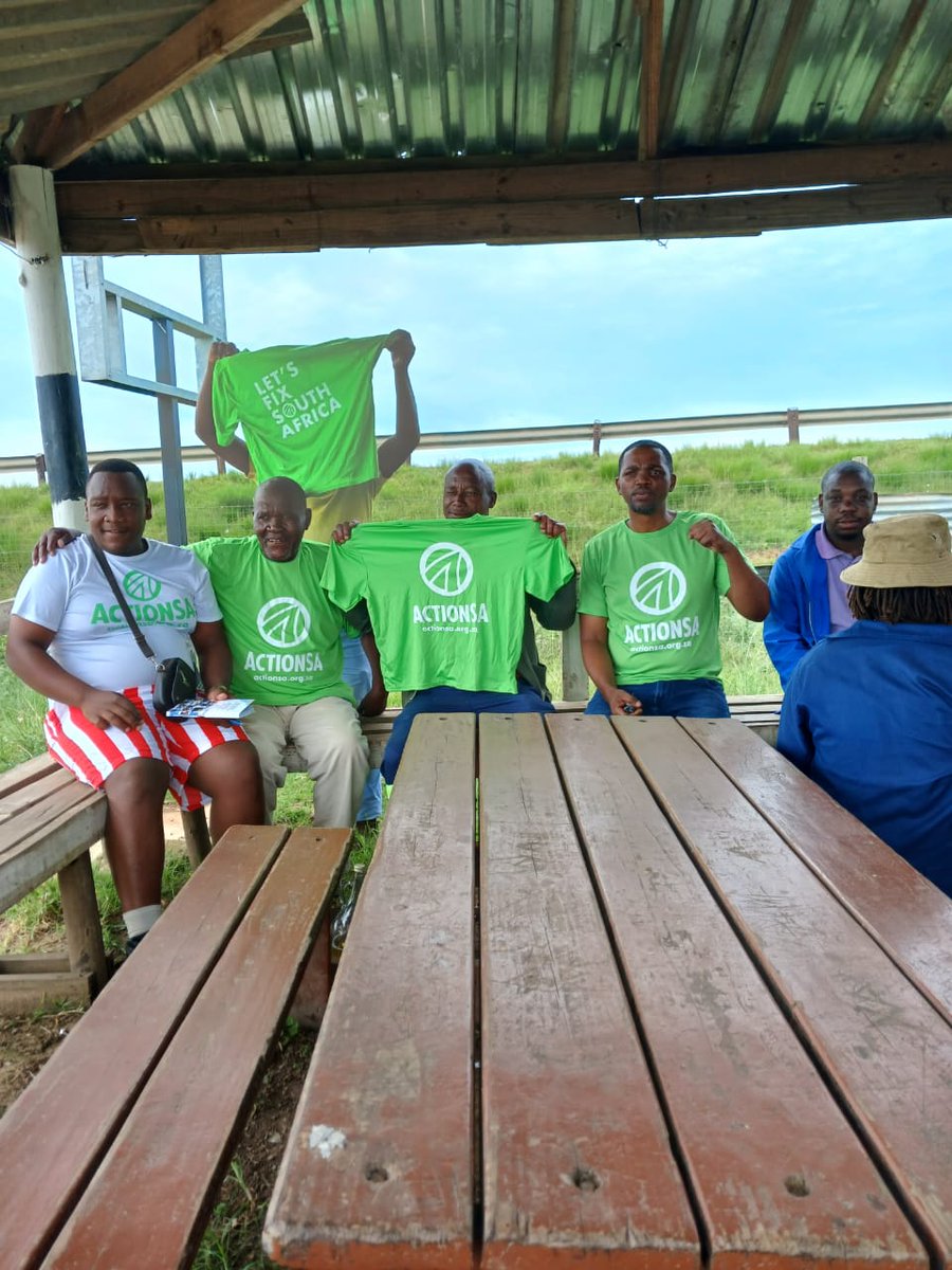 ActionSAEC's tweet photo. ActionSA members in OR Tambo, Nyandeni, and Mhlontlo hit the streets with one clear message: #RegisterToFixSA 

One thing about us: we are open to engaging with you regardless of your background or current affiliation. Sondela sithethe! https://t.co/8SZZo3XWk2