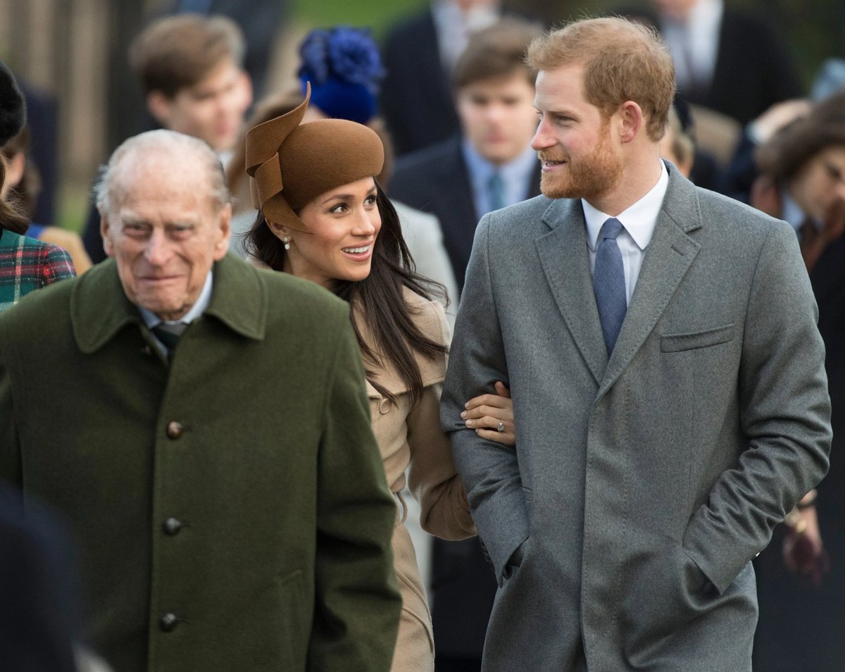 Meghan Markle: Harry’s grandpa was warm & nice to me.

U.K. Press: He lied. #PrincePhillip thought you were less than being an American divorcee even though 3 out of his 4 kids got divorced. 🤦‍♀️
#PrincePhillipLegacyDragged #PrinceHarry #TheRoyalFamily