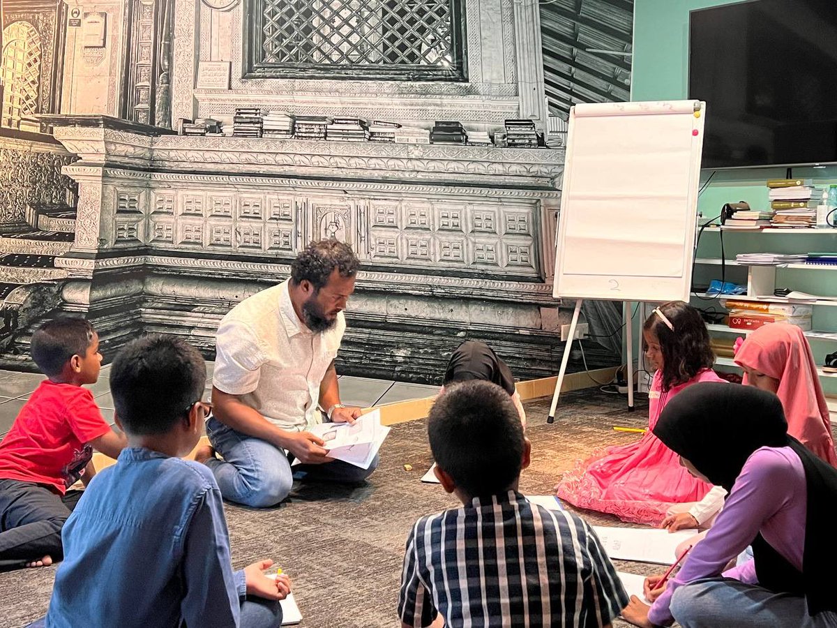 Mv_Peace's tweet photo. Snapshot from today’s Kids Workshop on ‘Do You Know Allah’ Batch 2, delivered by @cheysobah 

#DoYouKnowAllah
#peacemv https://t.co/EWnVGkFxvf