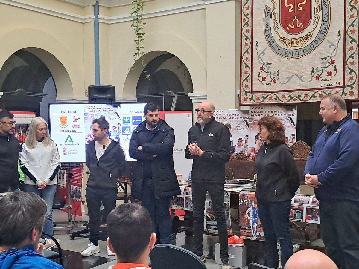 aemarcha's tweet photo. Comienza en el Ayuntamiento de Guadix el Seminario internacional de Marcha atlética, con la presentación a cargo de @jacintogarzon . https://t.co/8bvM87sw6Z